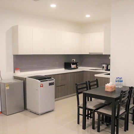 Suasana Suites D'Homestay2 Jb Town Джохор-Бару Экстерьер фото